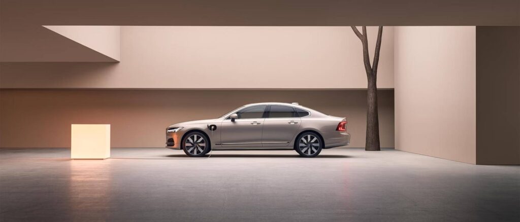 s90 hybrid hero 16x9 1 Volvo
