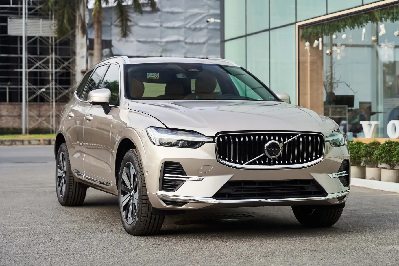 XC60 Plug-in Hybrid Ultra 9 XC60 Plug-in Hybrid Ultra vinhxdcomxc60 t8 2 XC60 Plug-in Hybrid Ultra