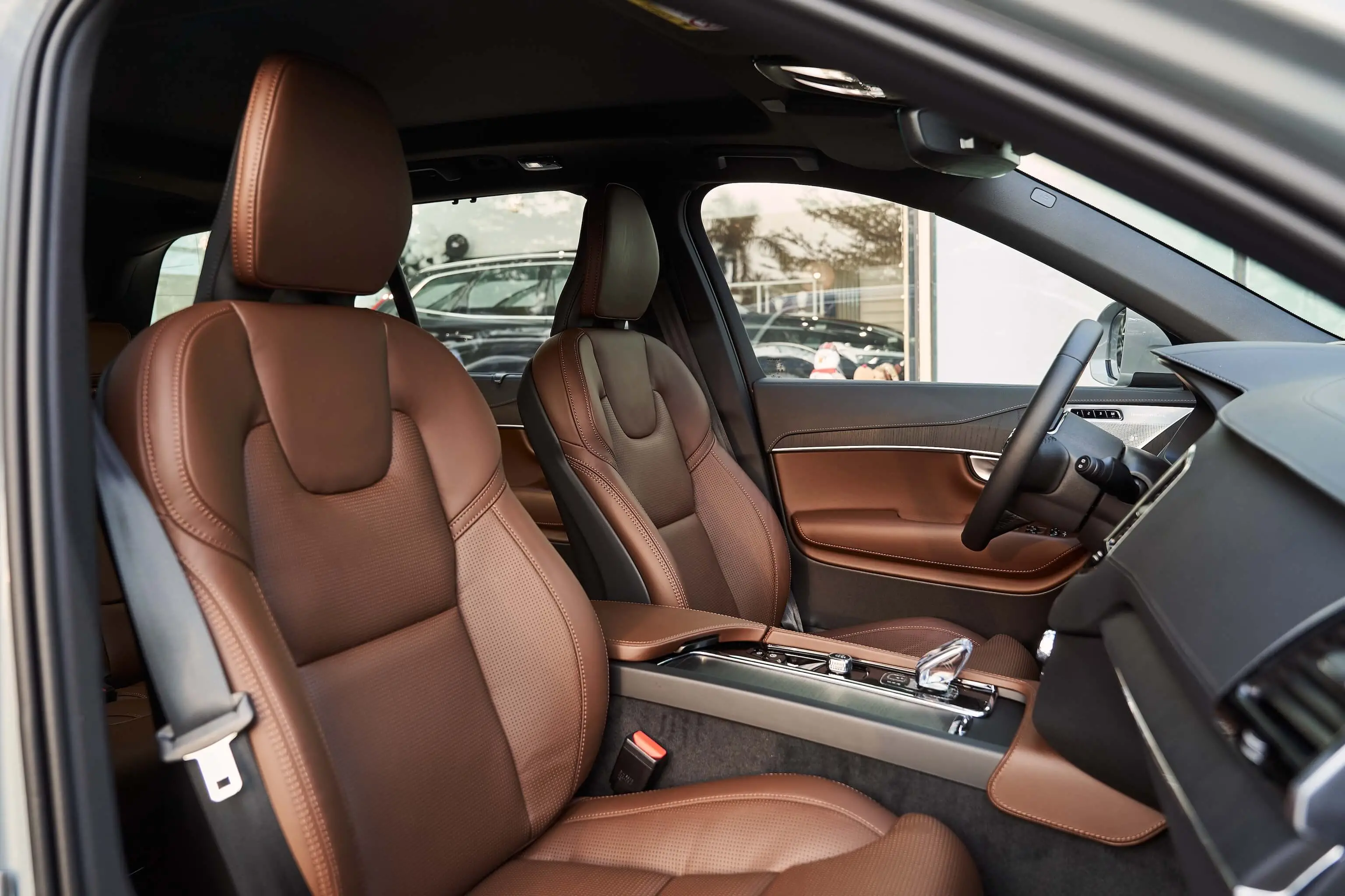 Trải Nghiệm Volvo XC90 T8 Recharge Sang Trọng và An Toàn tại Volvo Sài Gòn 11 Trải Nghiệm Volvo XC90 T8 Recharge Sang Trọng và An Toàn tại Volvo Sài Gòn trai nghiem volvo xc90 t8 recharge sang trong va an toan tai volvo sai gon 68d6183fb6834 Trải Nghiệm Volvo XC90 T8 Recharge Sang Trọng và An Toàn tại Volvo Sài Gòn