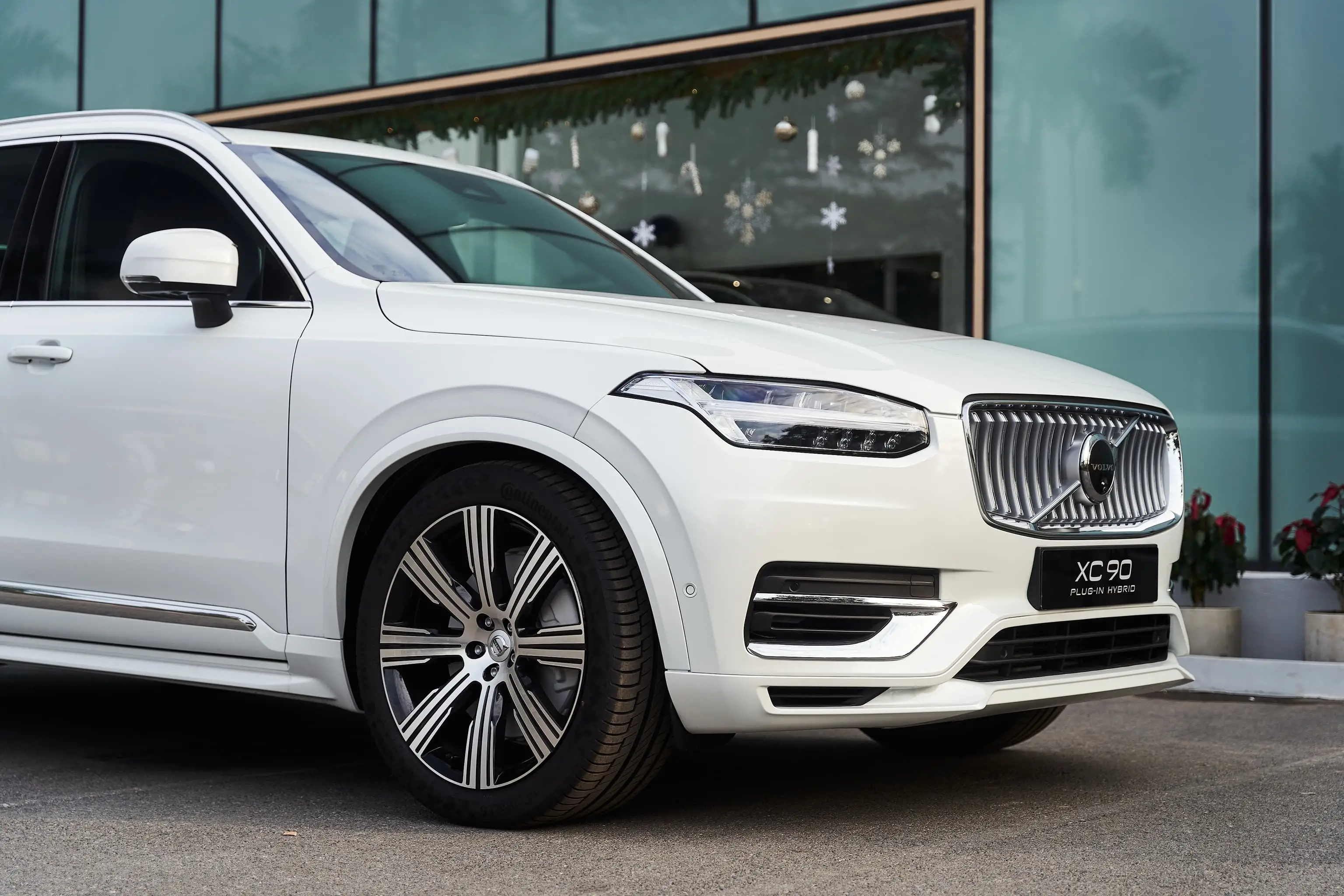 Trải Nghiệm Volvo XC90 T8 Recharge Sang Trọng và An Toàn tại Volvo Sài Gòn 10 Trải Nghiệm Volvo XC90 T8 Recharge Sang Trọng và An Toàn tại Volvo Sài Gòn trai nghiem volvo xc90 t8 recharge sang trong va an toan tai volvo sai gon 68d6183fd031e Trải Nghiệm Volvo XC90 T8 Recharge Sang Trọng và An Toàn tại Volvo Sài Gòn