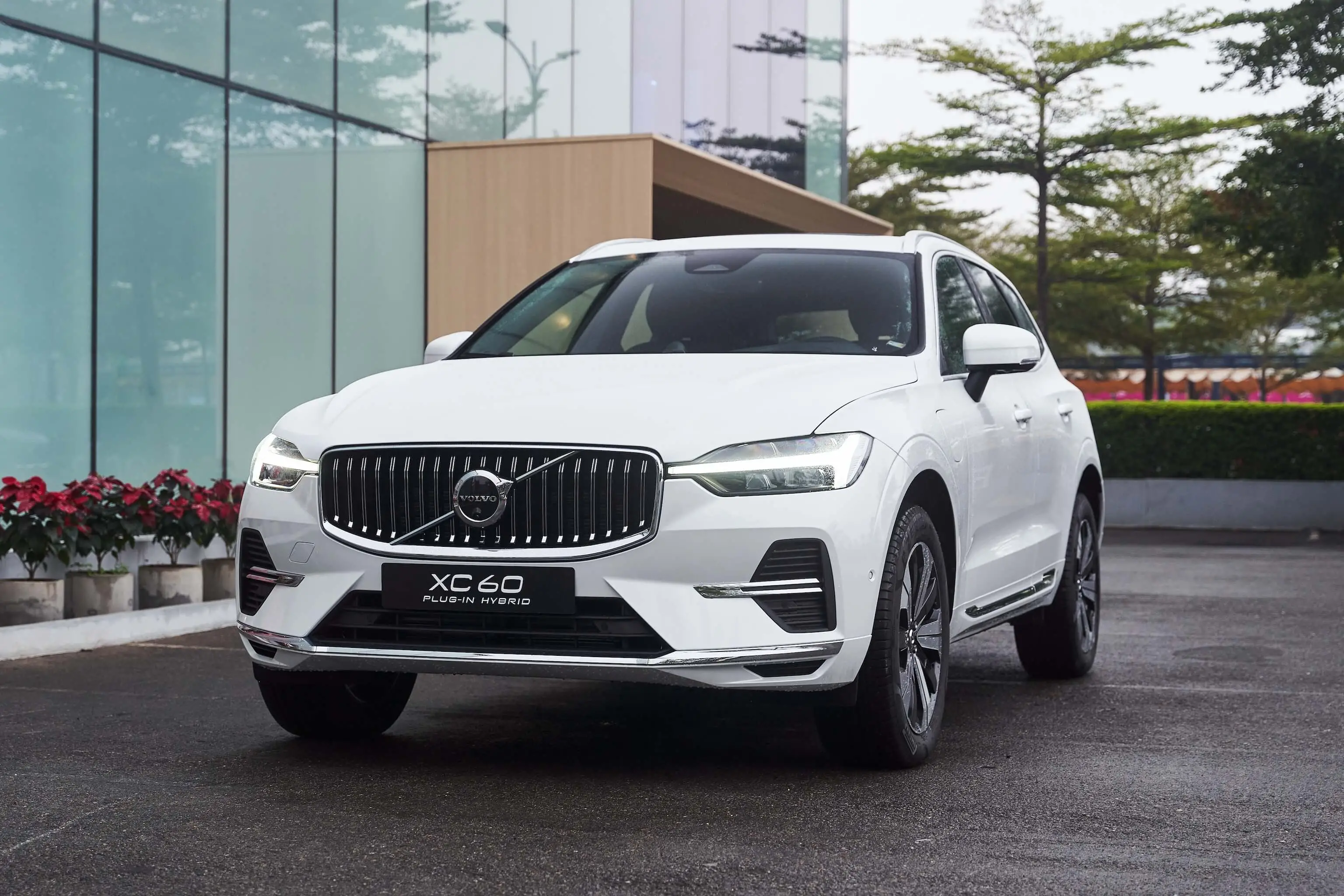 Volvo XC60 T8 2026 - SUV Hybrid An Toàn Nhất Thế Giới 9 Volvo XC60 T8 2026 - SUV Hybrid An Toàn Nhất Thế Giới volvo xc60 t8 2026 suv hybrid an toan nhat the gioi 68d7f995b4269 Volvo XC60 T8 2026 - SUV Hybrid An Toàn Nhất Thế Giới