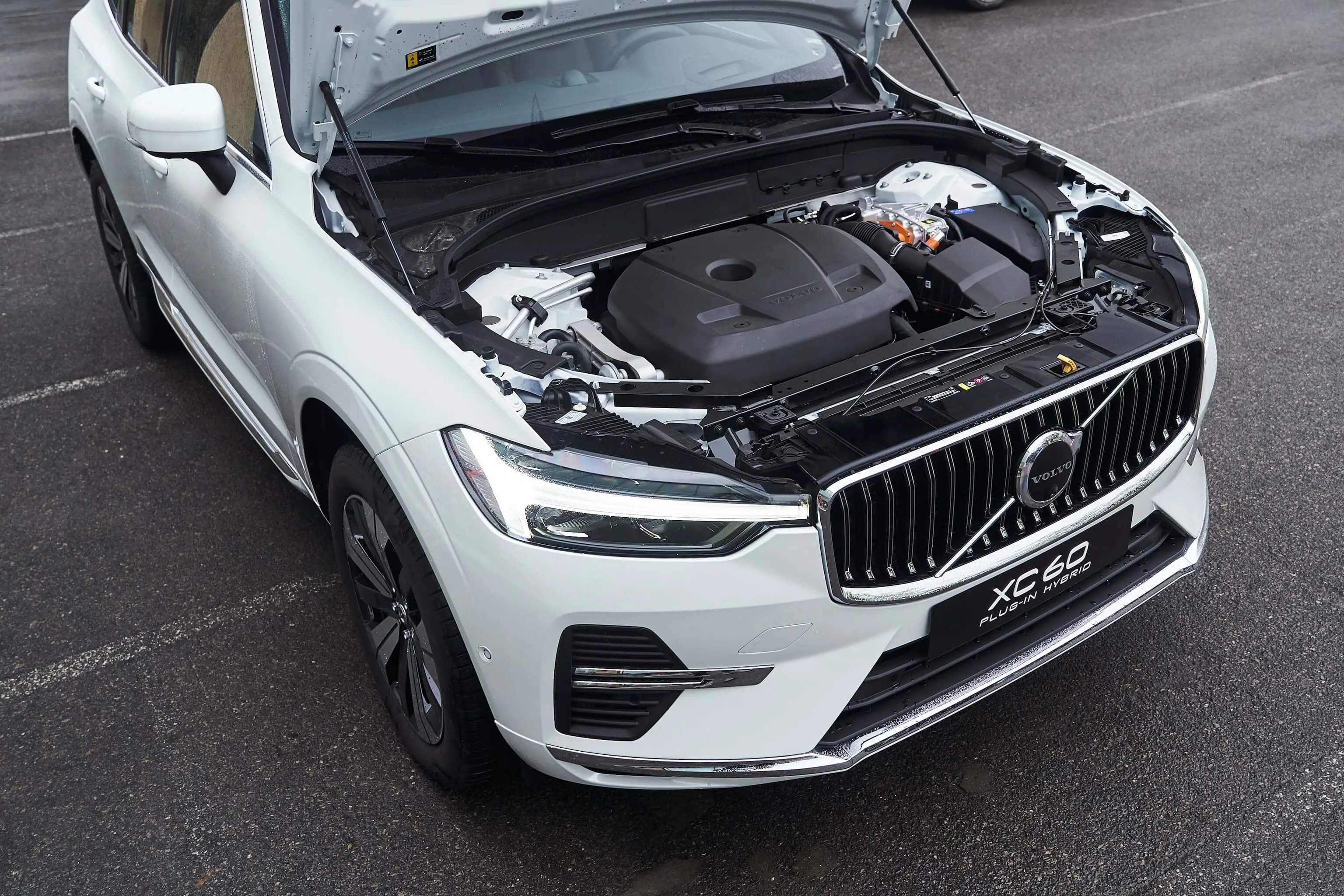 Volvo XC60 T8 2026 - SUV Hybrid An Toàn Nhất Thế Giới 12 Volvo XC60 T8 2026 - SUV Hybrid An Toàn Nhất Thế Giới volvo xc60 t8 2026 suv hybrid an toan nhat the gioi 68d7f995b6cbf Volvo XC60 T8 2026 - SUV Hybrid An Toàn Nhất Thế Giới