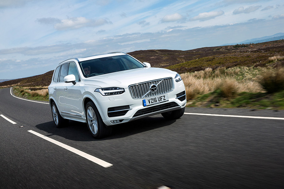 Khiên Chống Tai Nạn Xe Chệch Khỏi Đường - Công Nghệ Bảo Vệ Toàn Diện Tới Từ Run off road Protection Volvo