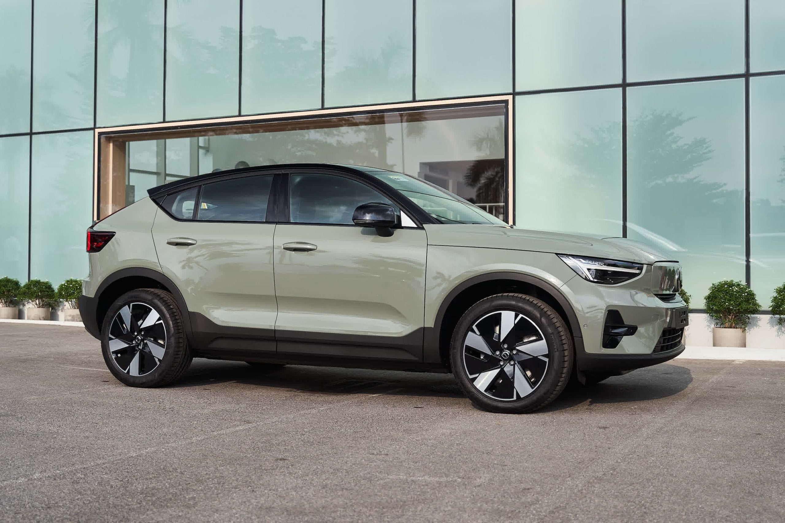 Trạm sạc xe Volvo - Hệ thống trạm sạc cho xe Volvo tại Việt Nam mở lối cho tương lai di chuyển xanh, bền vững và tiện lợi hơn