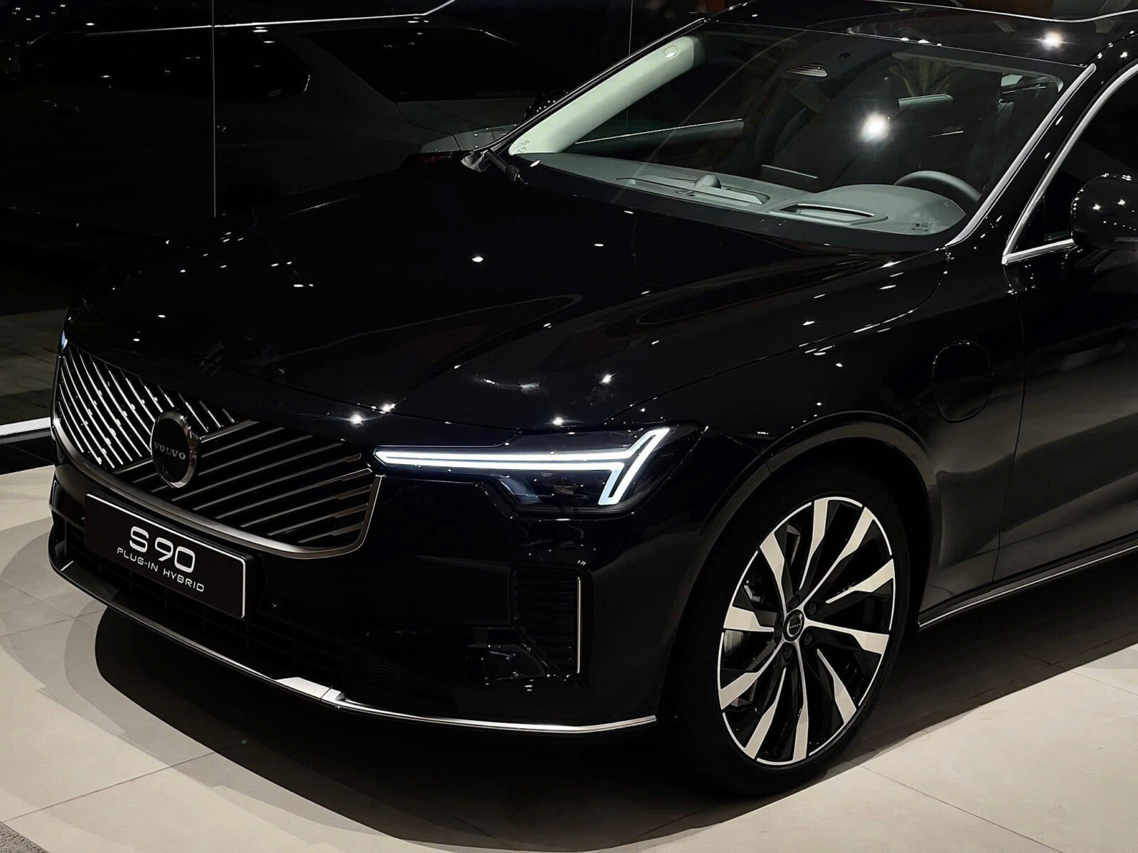 S90 Plug-in hybrid 2026 10 S90 Plug-in hybrid 2026 z7389781782246 b3c9244b347366495eb2e71bfffd7a38 S90 Plug-in hybrid 2026